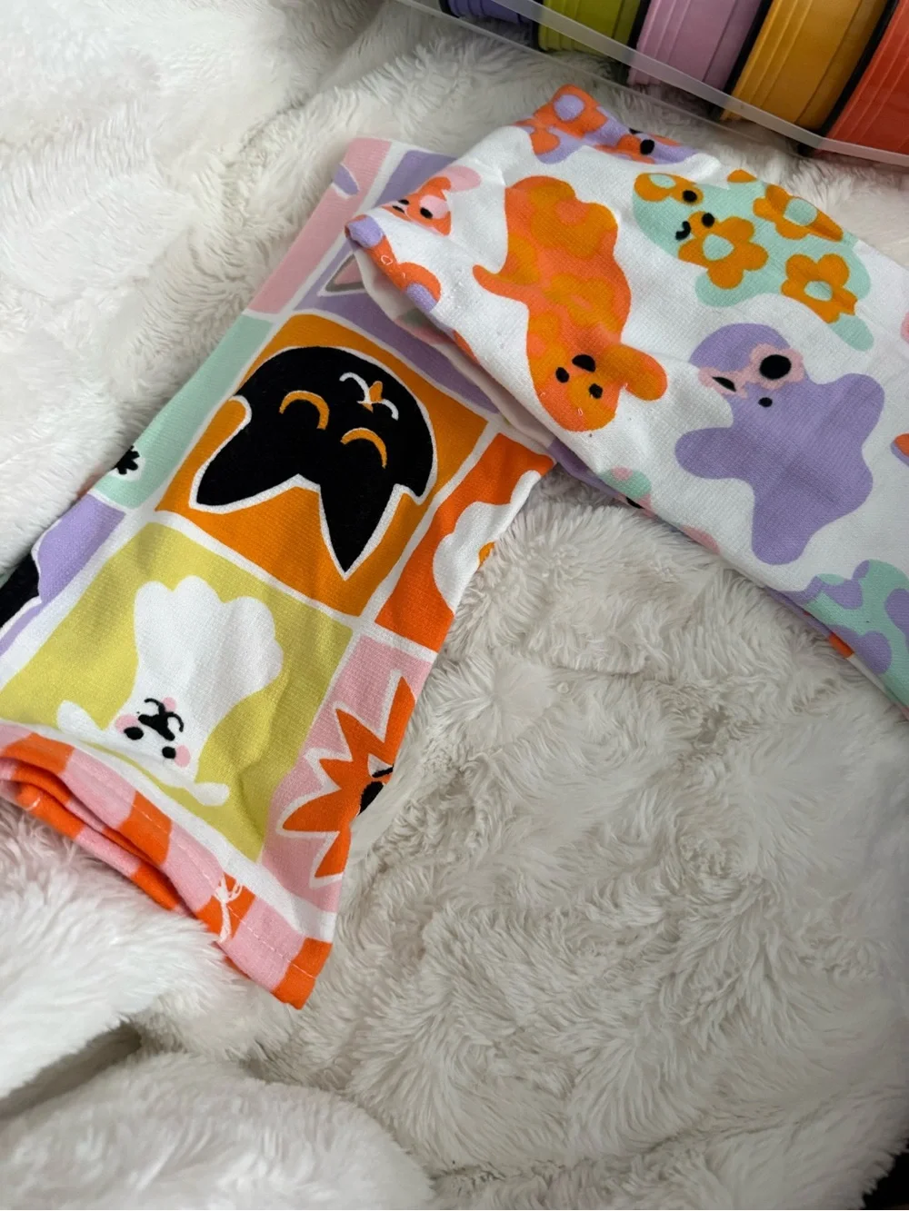 Adorable and fun! 2 cute hand/kitchen towels. 6 thick plastic cups that match